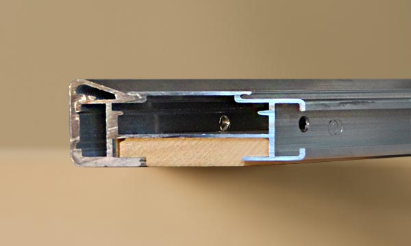 hliníkový profil s prierezom 20x50 mm