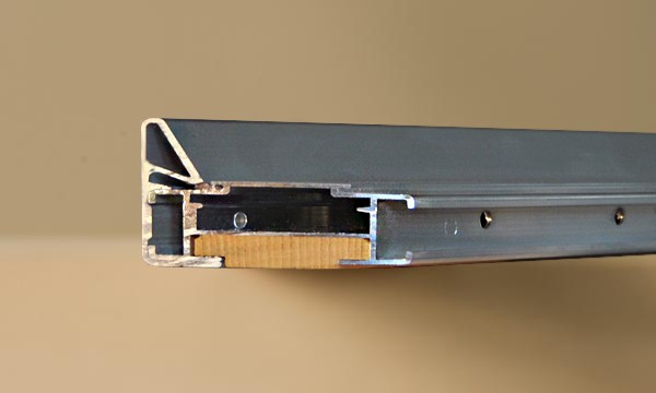 hliníkový profil s prierezom 35x50 mm