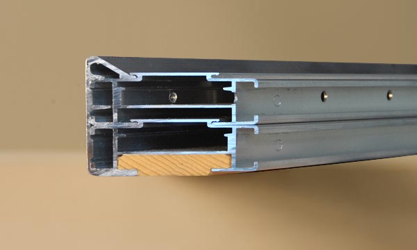 hliníkový profil s prierezom 50x50 mm